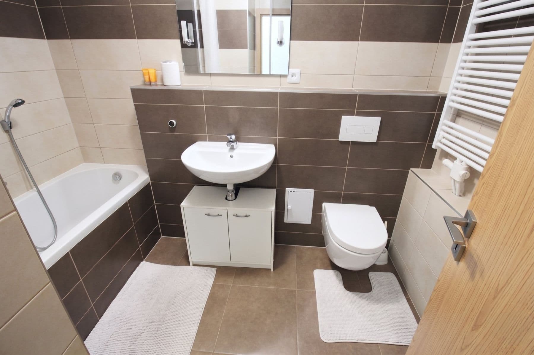 Pronájem bytu 1+kk 32 m², Ječná, Hostivice, Středočeský kraj Pronájem bytu 1+kk 32 m², Ječná, Hostivice, Středočeský kraj