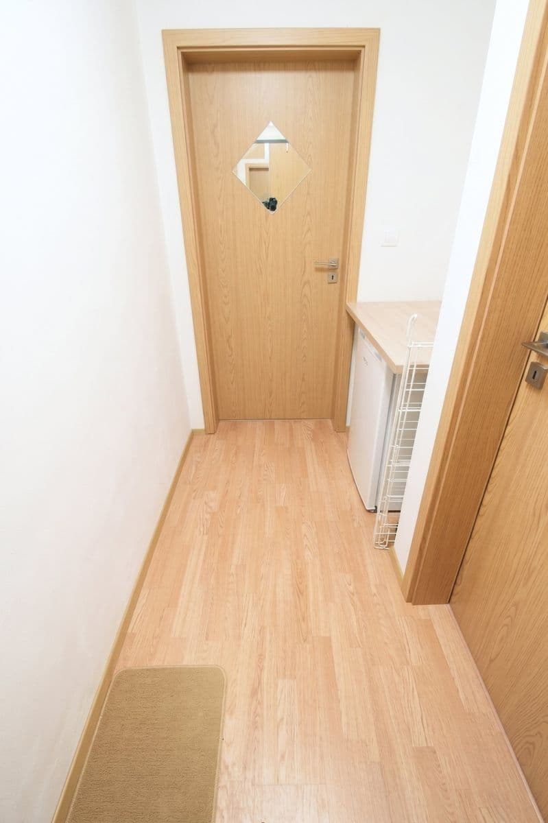 Pronájem bytu 1+kk 32 m², Ječná, Hostivice, Středočeský kraj Pronájem bytu 1+kk 32 m², Ječná, Hostivice, Středočeský kraj