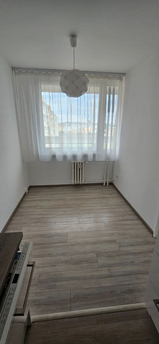 Pronájem bytu 3+1 78 m², Krouzova, Praha, Praha Pronájem bytu 3+1 78 m², Krouzova, Praha, Praha