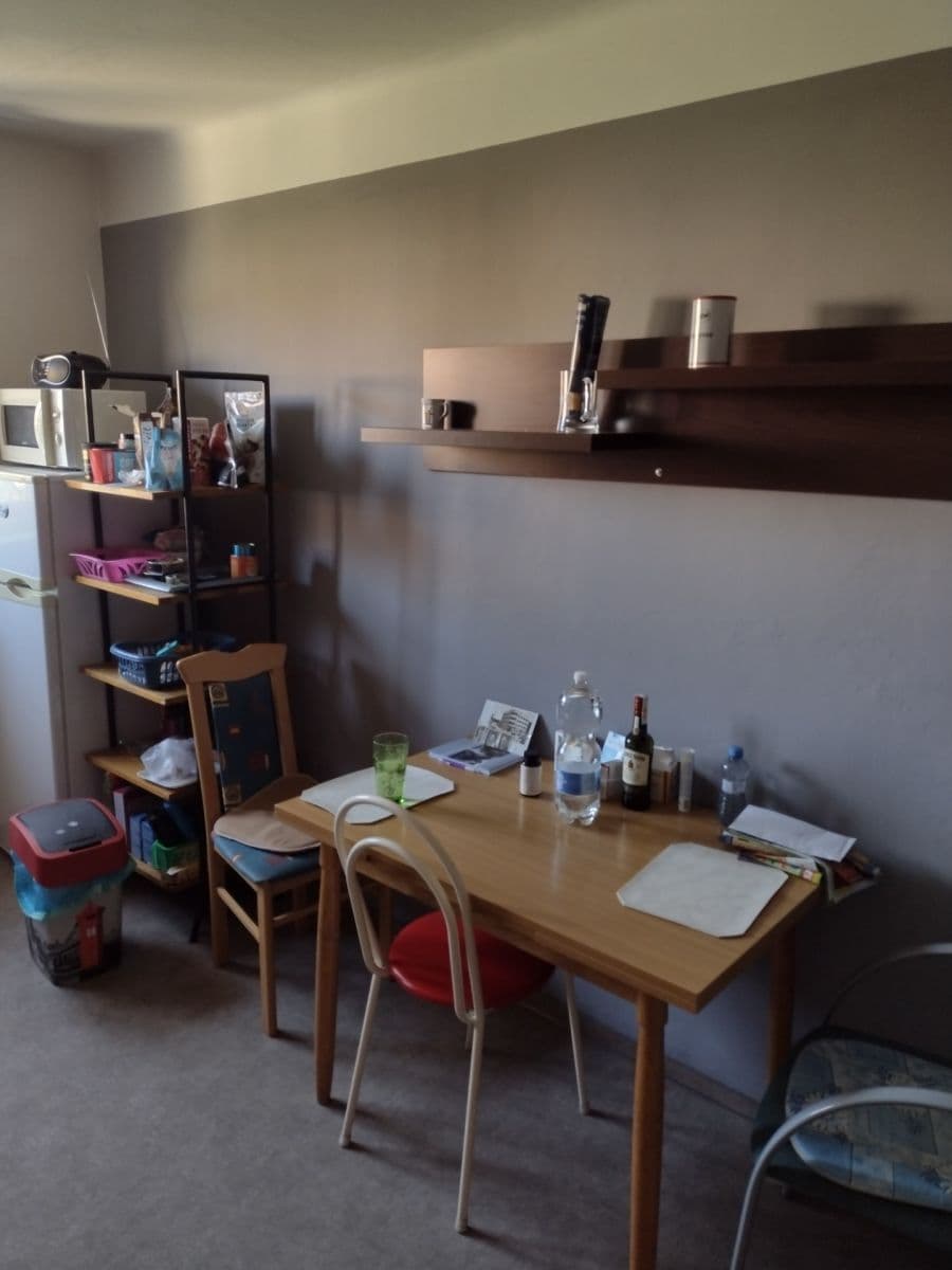 Pronájem bytu 2+1 65 m², K Blahobytu, Pardubice, Pardubický kraj Pronájem bytu 2+1 65 m², K Blahobytu, Pardubice, Pardubický kraj