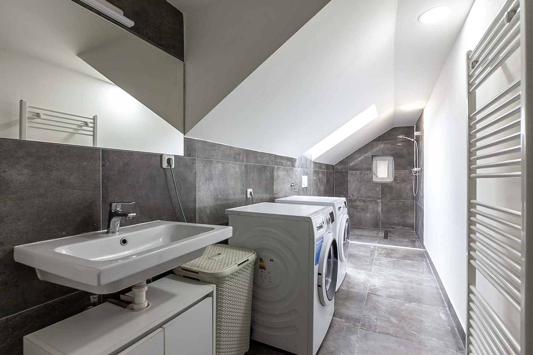 Prodej nebytového prostoru 682 m², Krkonošská, Desná, Liberecký kraj Prodej nebytového prostoru 682 m², Krkonošská, Desná, Liberecký kraj
