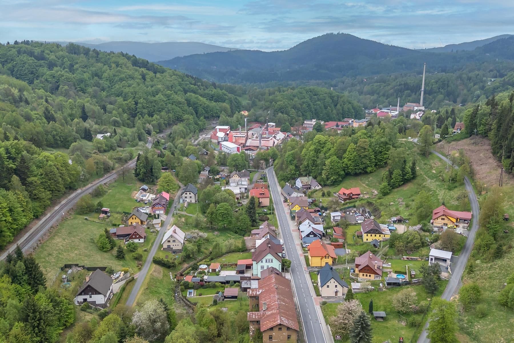 Prodej nebytového prostoru 682 m², Krkonošská, Desná, Liberecký kraj Prodej nebytového prostoru 682 m², Krkonošská, Desná, Liberecký kraj