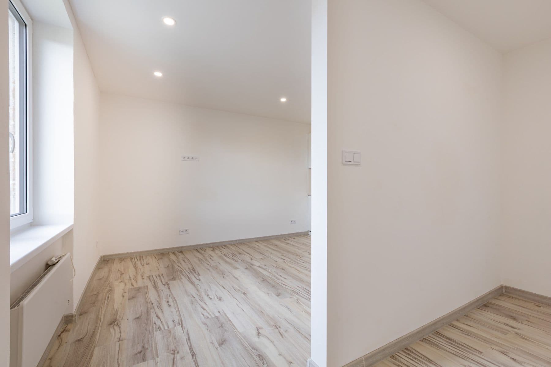 Prodej bytu 1+kk 35 m², Růženy Svobodové, Znojmo, Jihomoravský kraj Prodej bytu 1+kk 35 m², Růženy Svobodové, Znojmo, Jihomoravský kraj