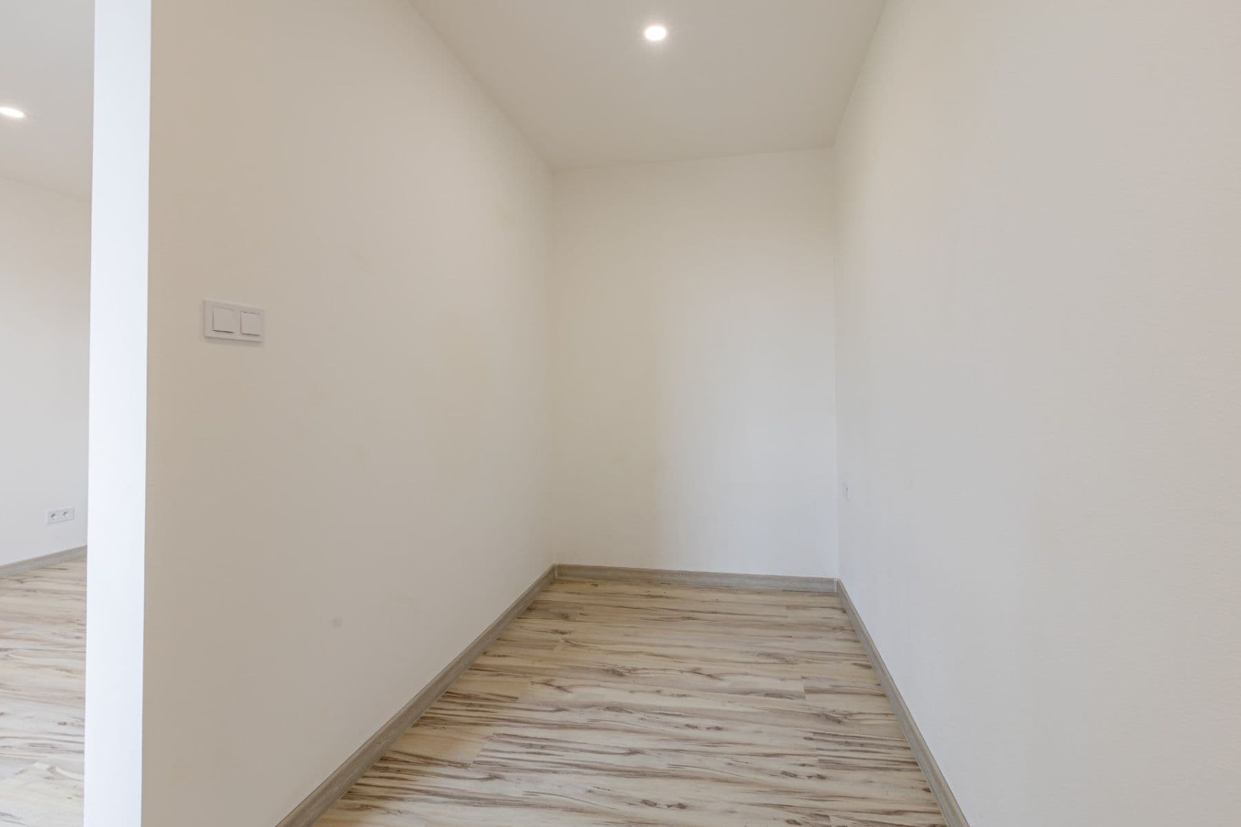 Prodej bytu 1+kk 35 m², Růženy Svobodové, Znojmo, Jihomoravský kraj Prodej bytu 1+kk 35 m², Růženy Svobodové, Znojmo, Jihomoravský kraj