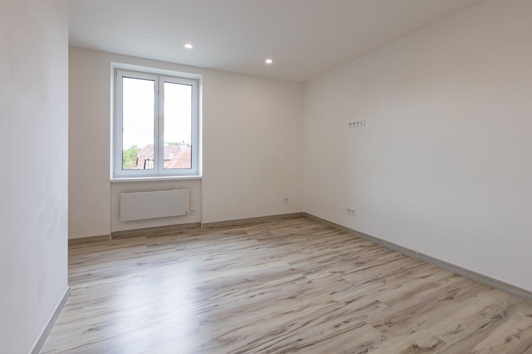 Prodej bytu 1+kk 35 m², Růženy Svobodové, Znojmo, Jihomoravský kraj Prodej bytu 1+kk 35 m², Růženy Svobodové, Znojmo, Jihomoravský kraj