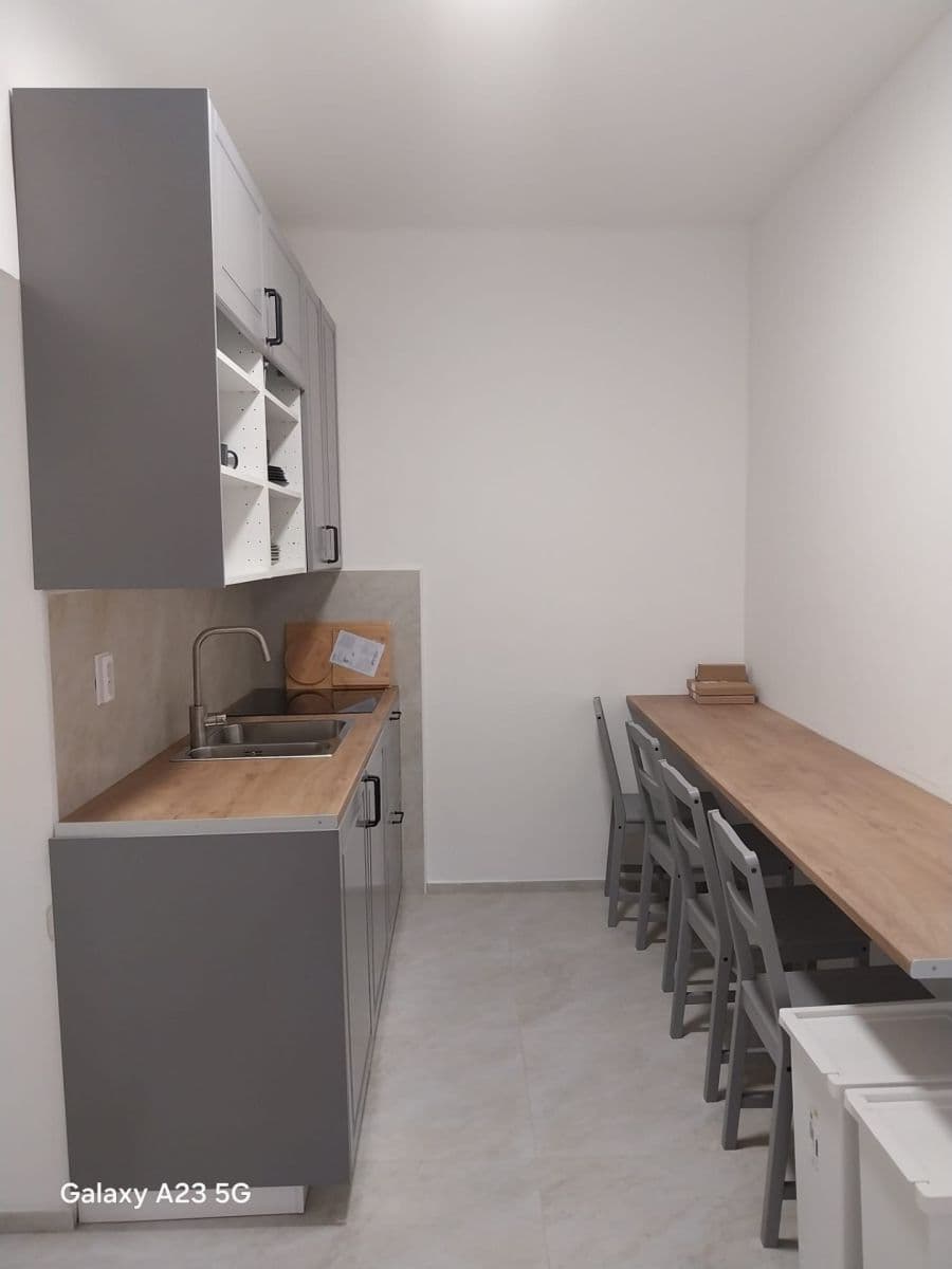 Pronájem domu 10 m², pozemek 7 m², Fügnerova, Jihlava, Kraj Vysočina Pronájem domu 10 m², pozemek 7 m², Fügnerova, Jihlava, Kraj Vysočina