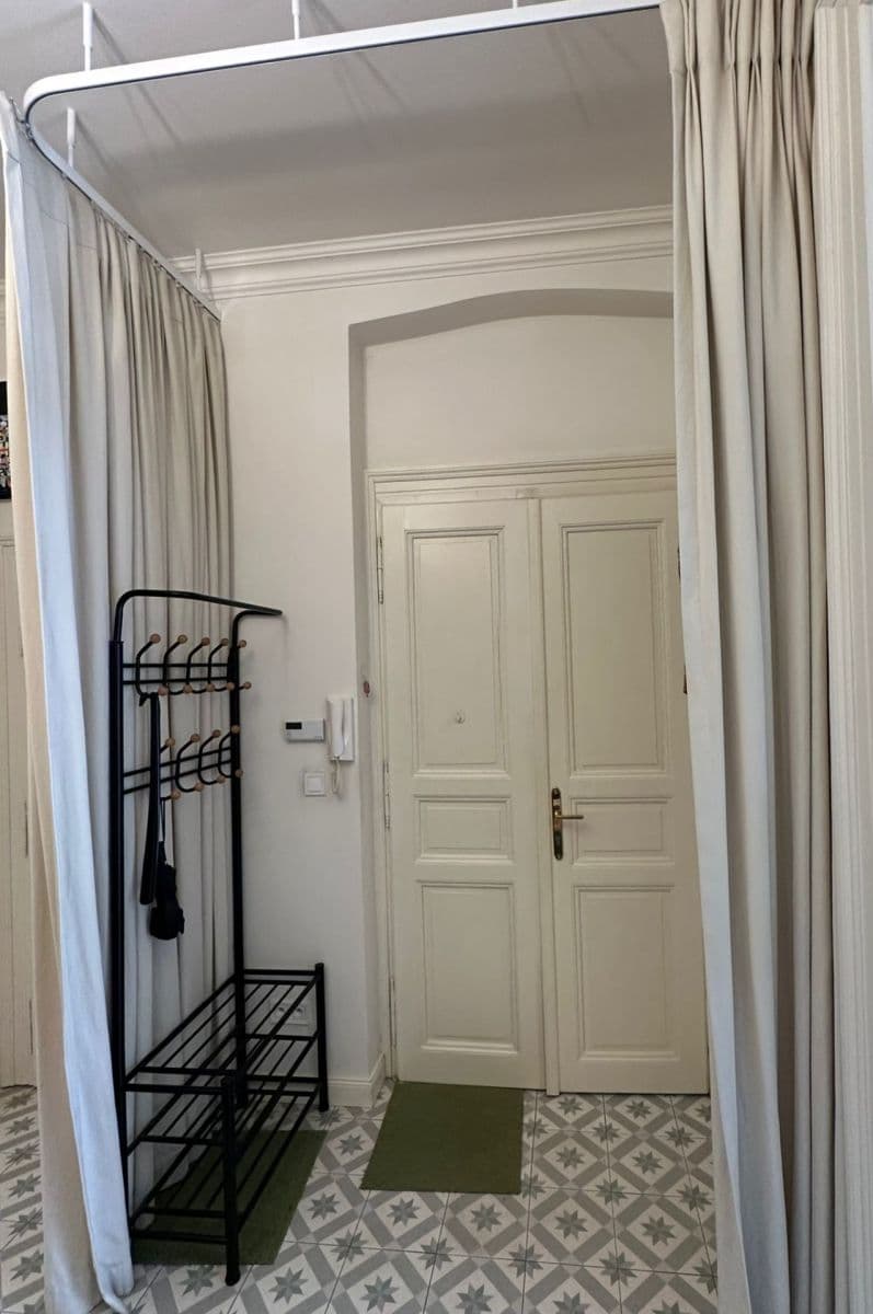 Pronájem bytu 2+1 76 m², Bubenečská, Praha, Praha Pronájem bytu 2+1 76 m², Bubenečská, Praha, Praha