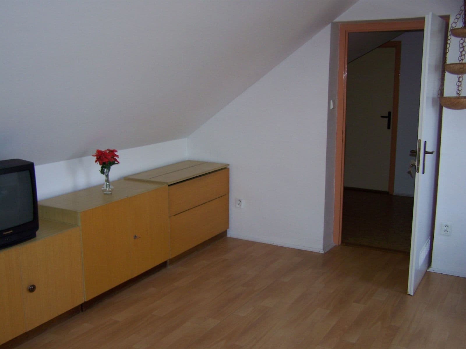 Pronájem domu 104 m², pozemek 212 m², Krupská, Bělá pod Bezdězem, Středočeský kraj Pronájem domu 104 m², pozemek 212 m², Krupská, Bělá pod Bezdězem, Středočeský kraj