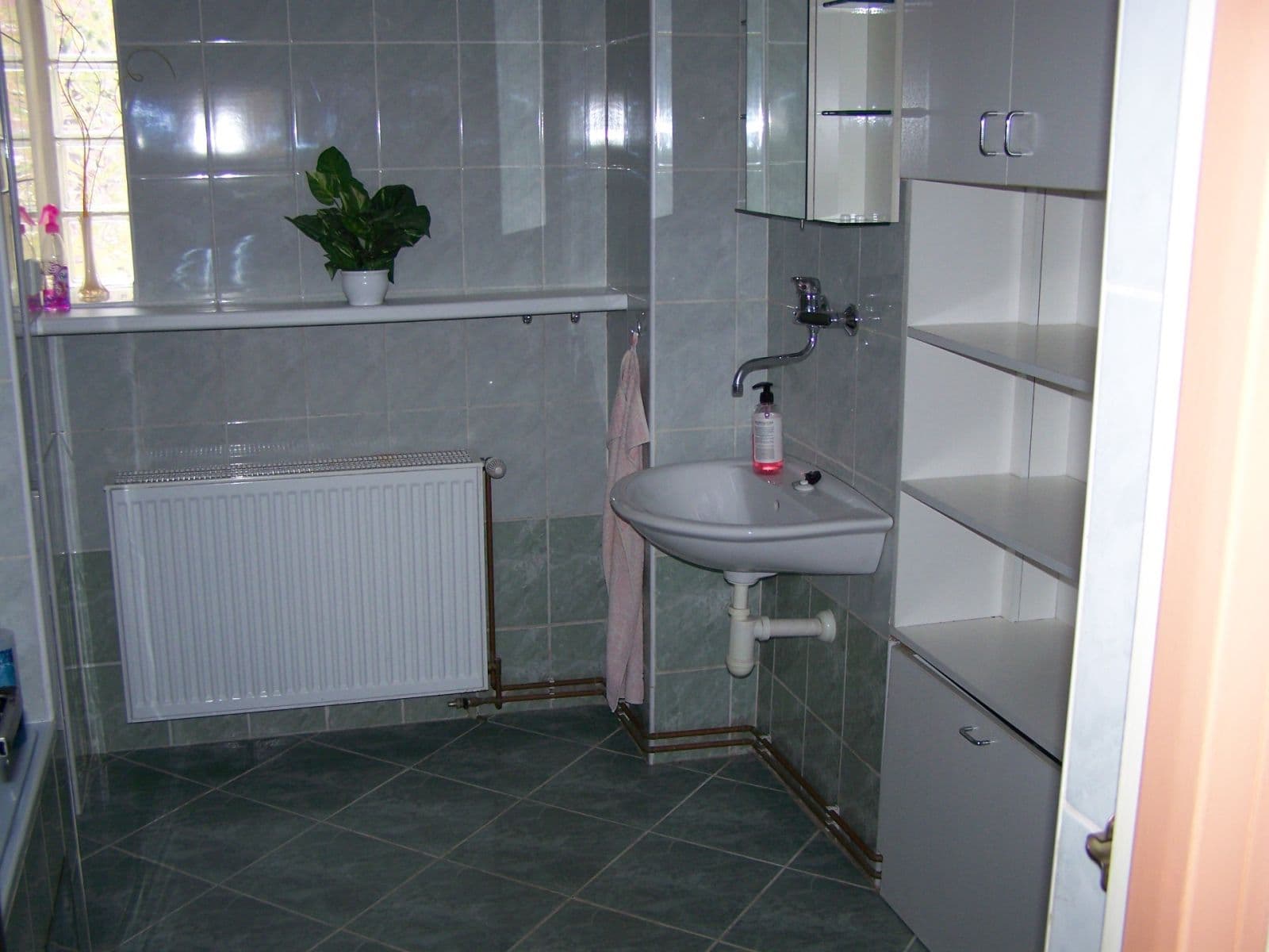 Pronájem domu 104 m², pozemek 212 m², Krupská, Bělá pod Bezdězem, Středočeský kraj Pronájem domu 104 m², pozemek 212 m², Krupská, Bělá pod Bezdězem, Středočeský kraj