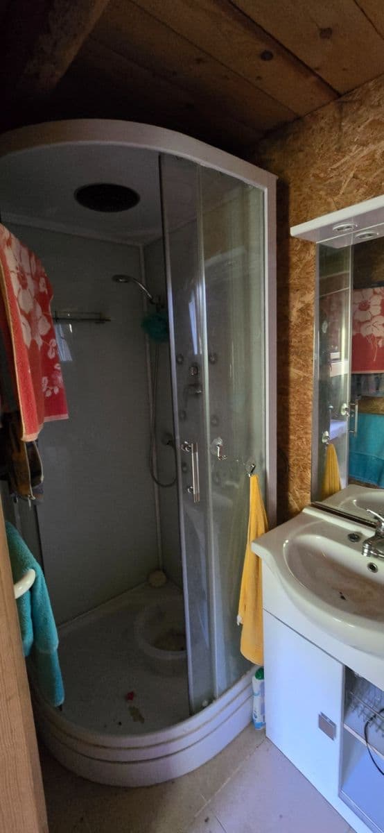 Prodej chaty, chalupy 34 m², pozemek 536 m², Mnichovice, Středočeský kraj Prodej chaty, chalupy 34 m², pozemek 536 m², Mnichovice, Středočeský kraj
