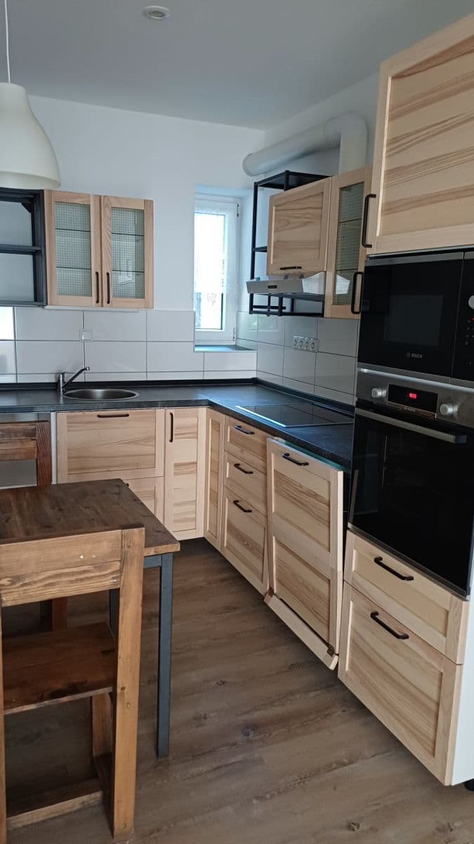Pronájem bytu 2+1 51 m², Londýnská, Liberec, Liberecký kraj Pronájem bytu 2+1 51 m², Londýnská, Liberec, Liberecký kraj