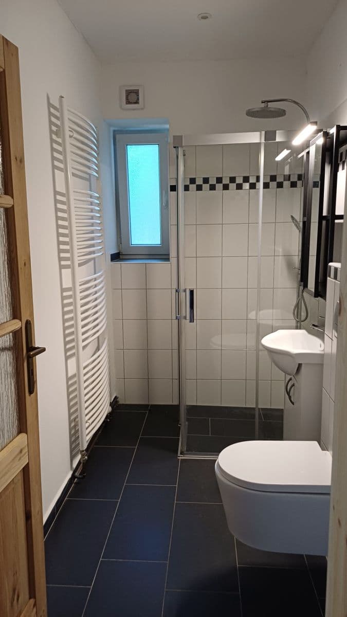 Pronájem bytu 2+1 51 m², Londýnská, Liberec, Liberecký kraj Pronájem bytu 2+1 51 m², Londýnská, Liberec, Liberecký kraj