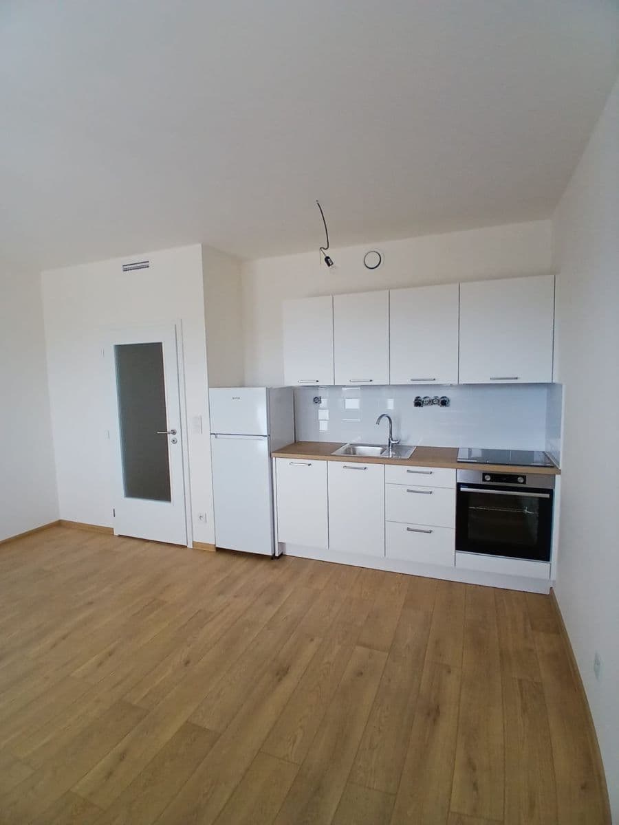 Pronájem bytu 1+kk 30 m², Arnošta Staňka, Praha, Praha Pronájem bytu 1+kk 30 m², Arnošta Staňka, Praha, Praha