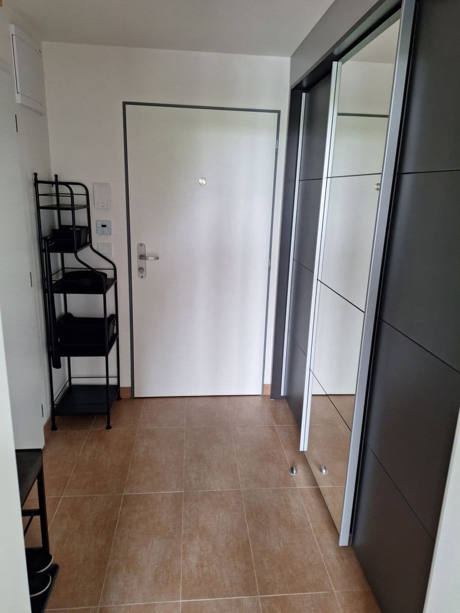 Pronájem bytu 1+kk 33 m², Strančická, Praha, Praha Pronájem bytu 1+kk 33 m², Strančická, Praha, Praha