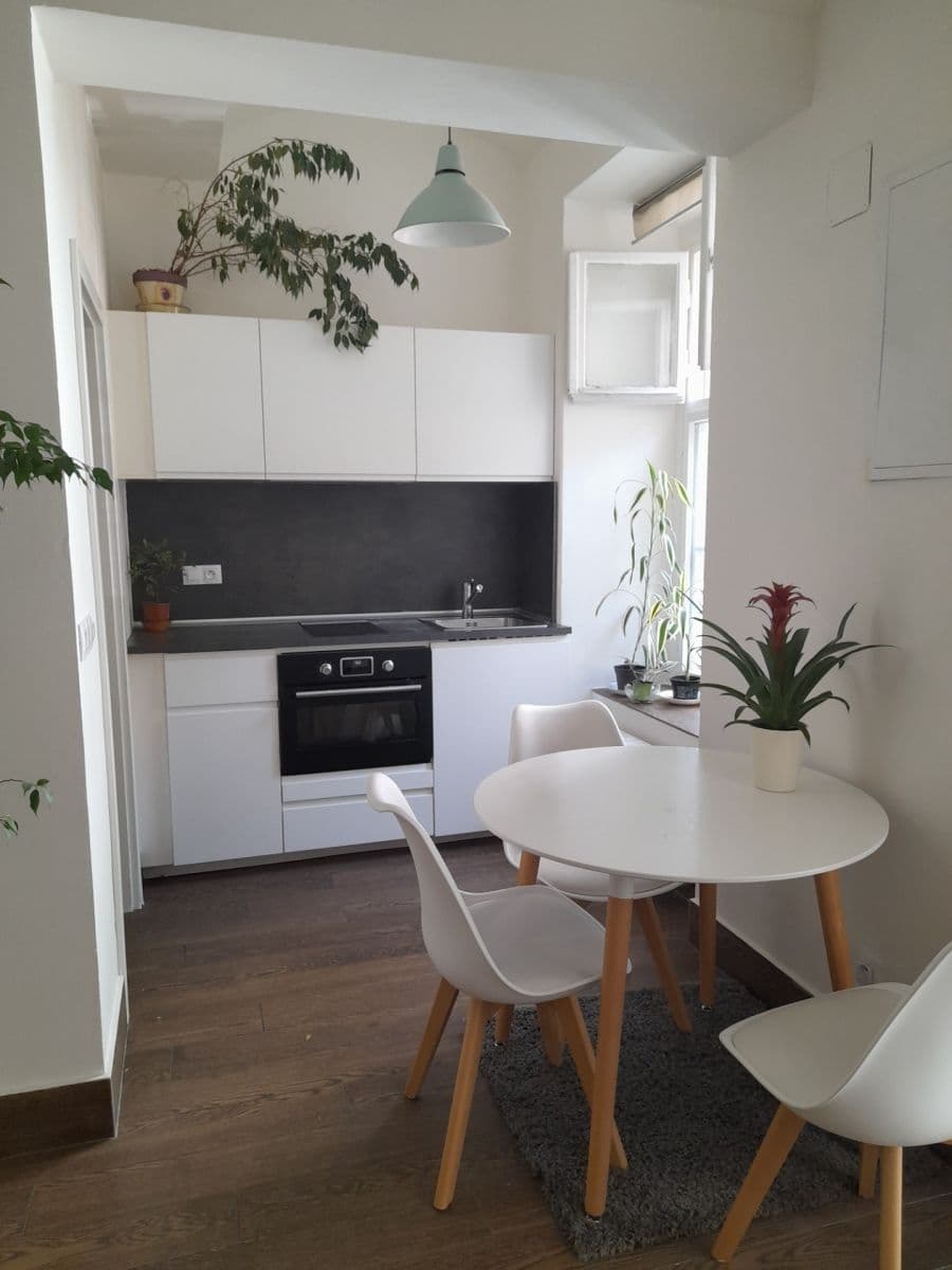 Pronájem bytu 3+kk 55 m², Neklanova, Praha, Praha Pronájem bytu 3+kk 55 m², Neklanova, Praha, Praha