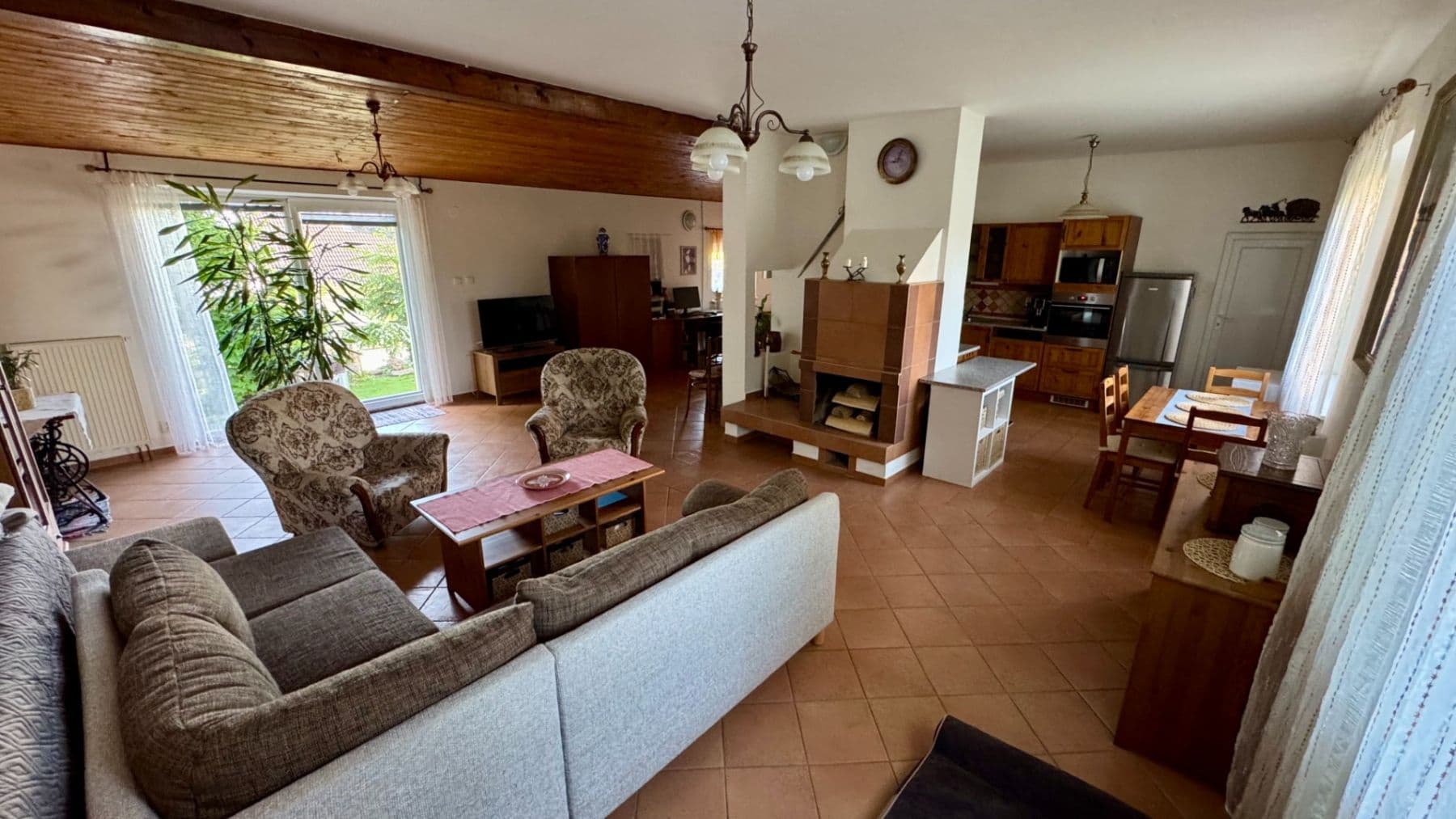Prodej domu 170 m², pozemek 778 m², Jižní, Kamenný Újezd, Jihočeský kraj Prodej domu 170 m², pozemek 778 m², Jižní, Kamenný Újezd, Jihočeský kraj