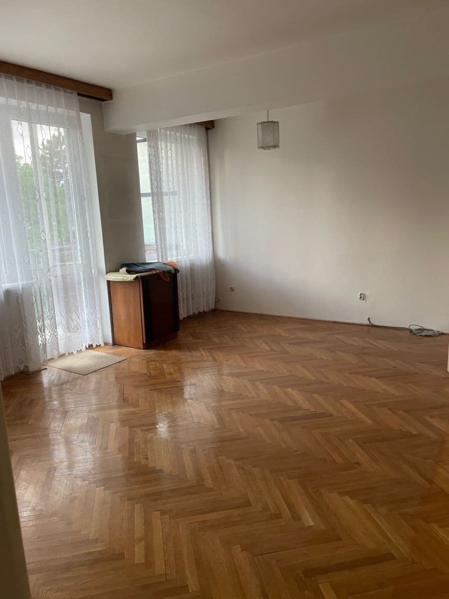 Pronájem bytu 4+1 88 m², Ke Kladivům, Praha, Praha Pronájem bytu 4+1 88 m², Ke Kladivům, Praha, Praha
