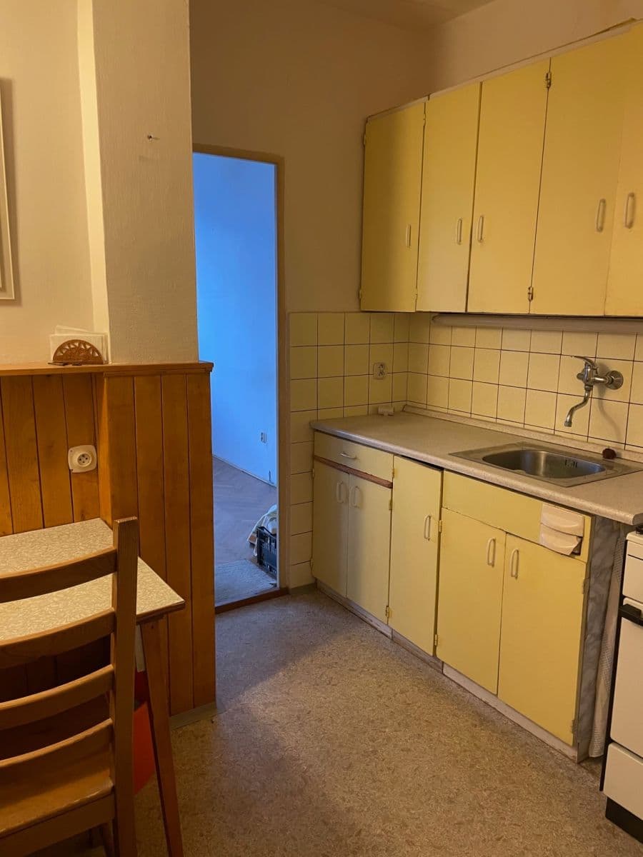 Pronájem bytu 4+1 88 m², Ke Kladivům, Praha, Praha Pronájem bytu 4+1 88 m², Ke Kladivům, Praha, Praha