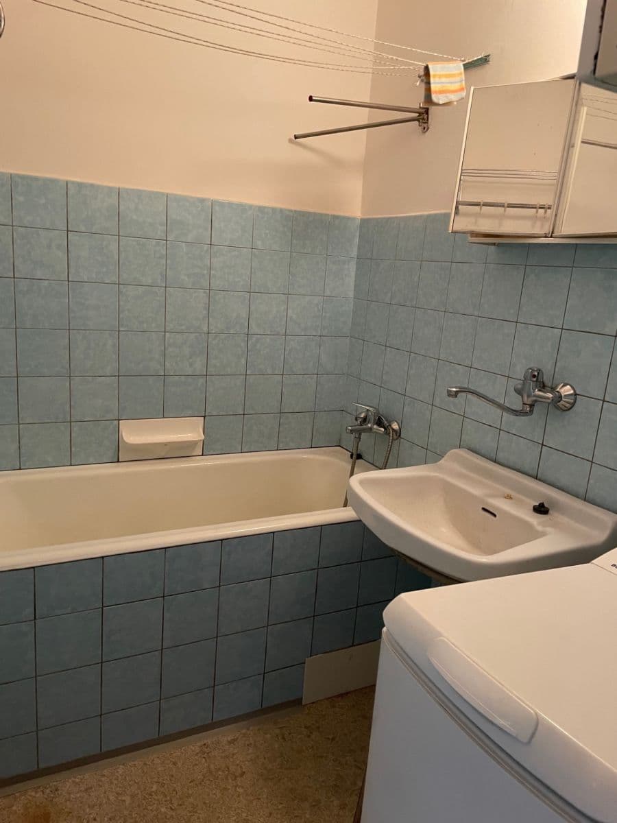 Pronájem bytu 4+1 88 m², Ke Kladivům, Praha, Praha Pronájem bytu 4+1 88 m², Ke Kladivům, Praha, Praha