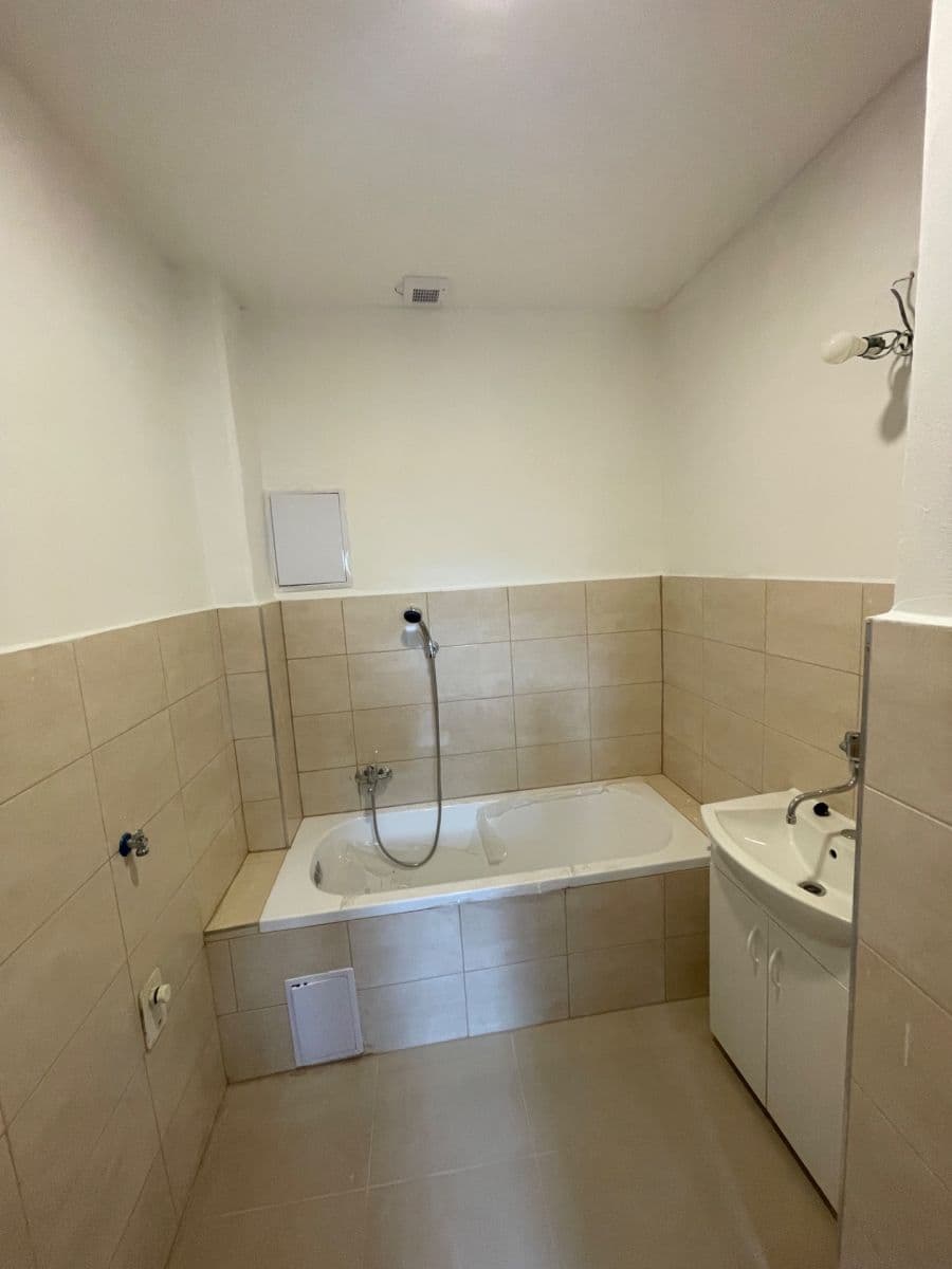 Pronájem bytu 2+1 65 m², Boženy Němcové, Budišov nad Budišovkou, Moravskoslezský kraj Pronájem bytu 2+1 65 m², Boženy Němcové, Budišov nad Budišovkou, Moravskoslezský kraj