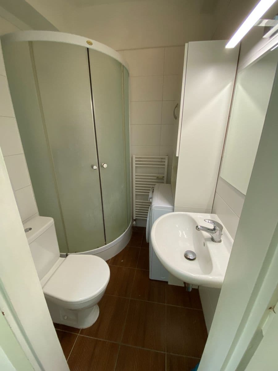Pronájem bytu 1+kk 21 m², U Smaltovny, Praha, Praha Pronájem bytu 1+kk 21 m², U Smaltovny, Praha, Praha