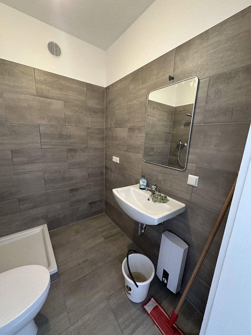Pronájem bytu 2+1 62 m², Mannheim, Bádensko-Württembersko Pronájem bytu 2+1 62 m², Mannheim, Bádensko-Württembersko