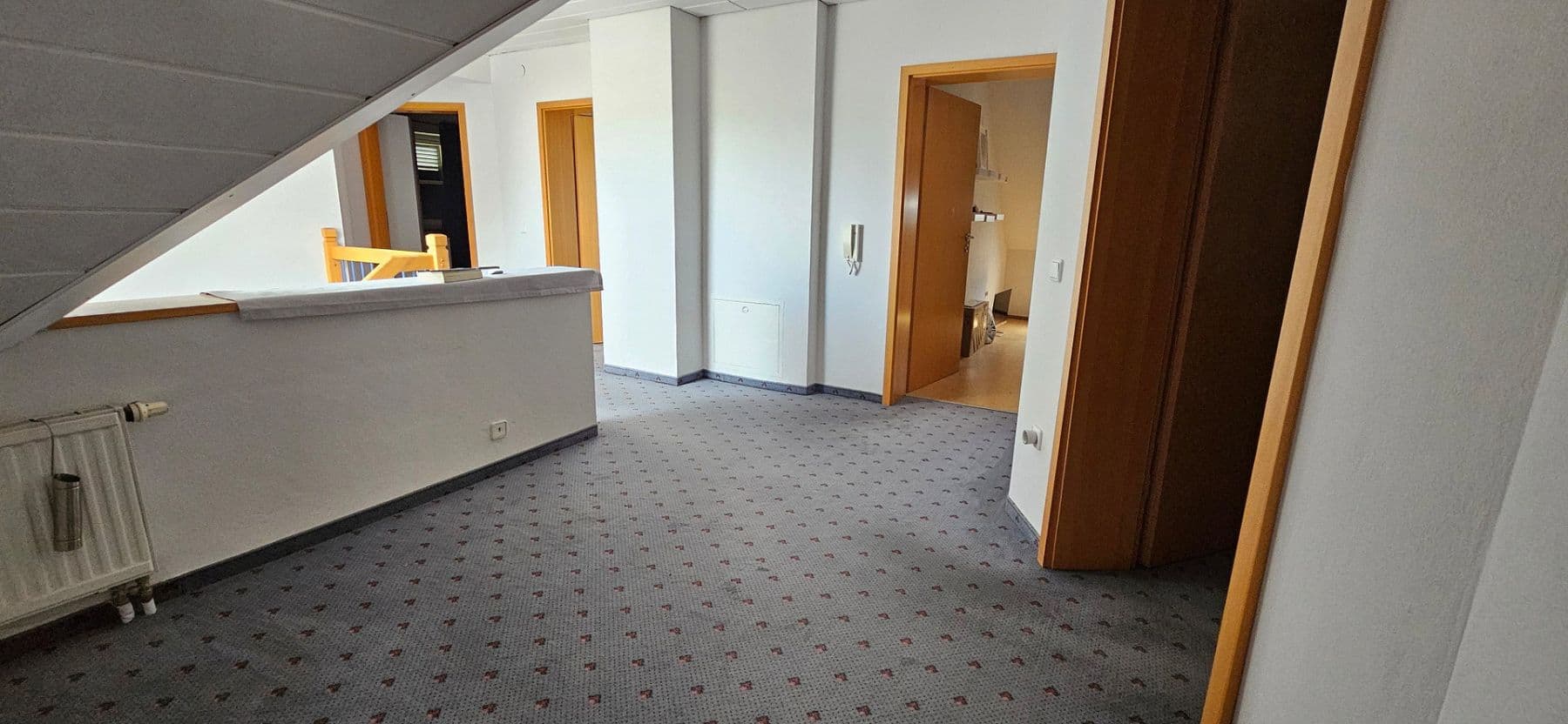 Prodej domu 198 m², pozemek 765 m², Ellgau, Bavorsko Prodej domu 198 m², pozemek 765 m², Ellgau, Bavorsko