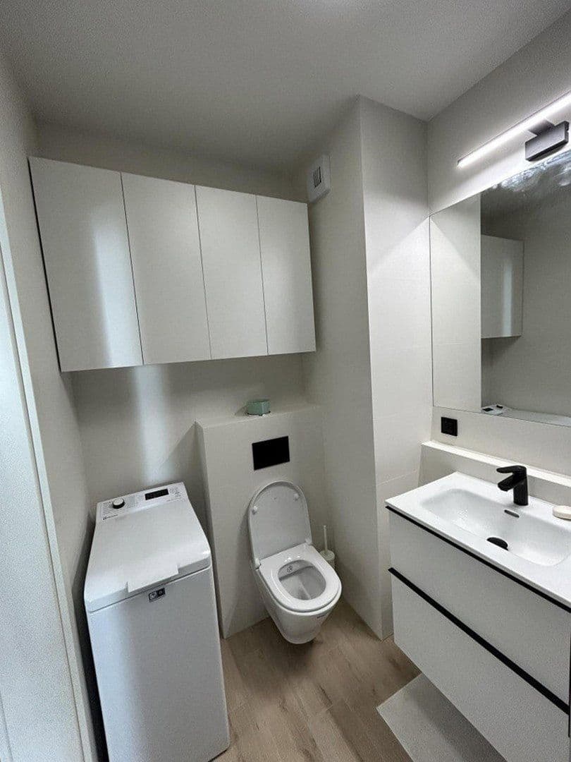 Pronájem bytu 2+1 44 m², Darmstadt, Hessen Pronájem bytu 2+1 44 m², Darmstadt, Hessen