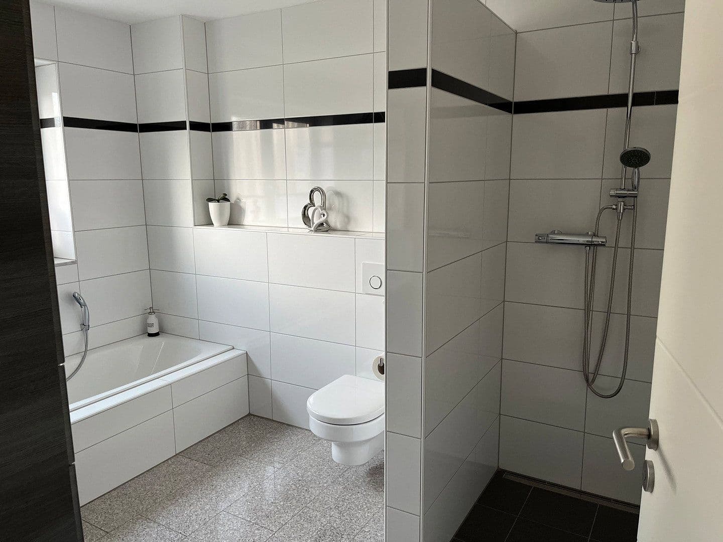 Prodej domu 152 m², pozemek 455 m², Kerpen, Severní Porýní-Vestfálsko Prodej domu 152 m², pozemek 455 m², Kerpen, Severní Porýní-Vestfálsko