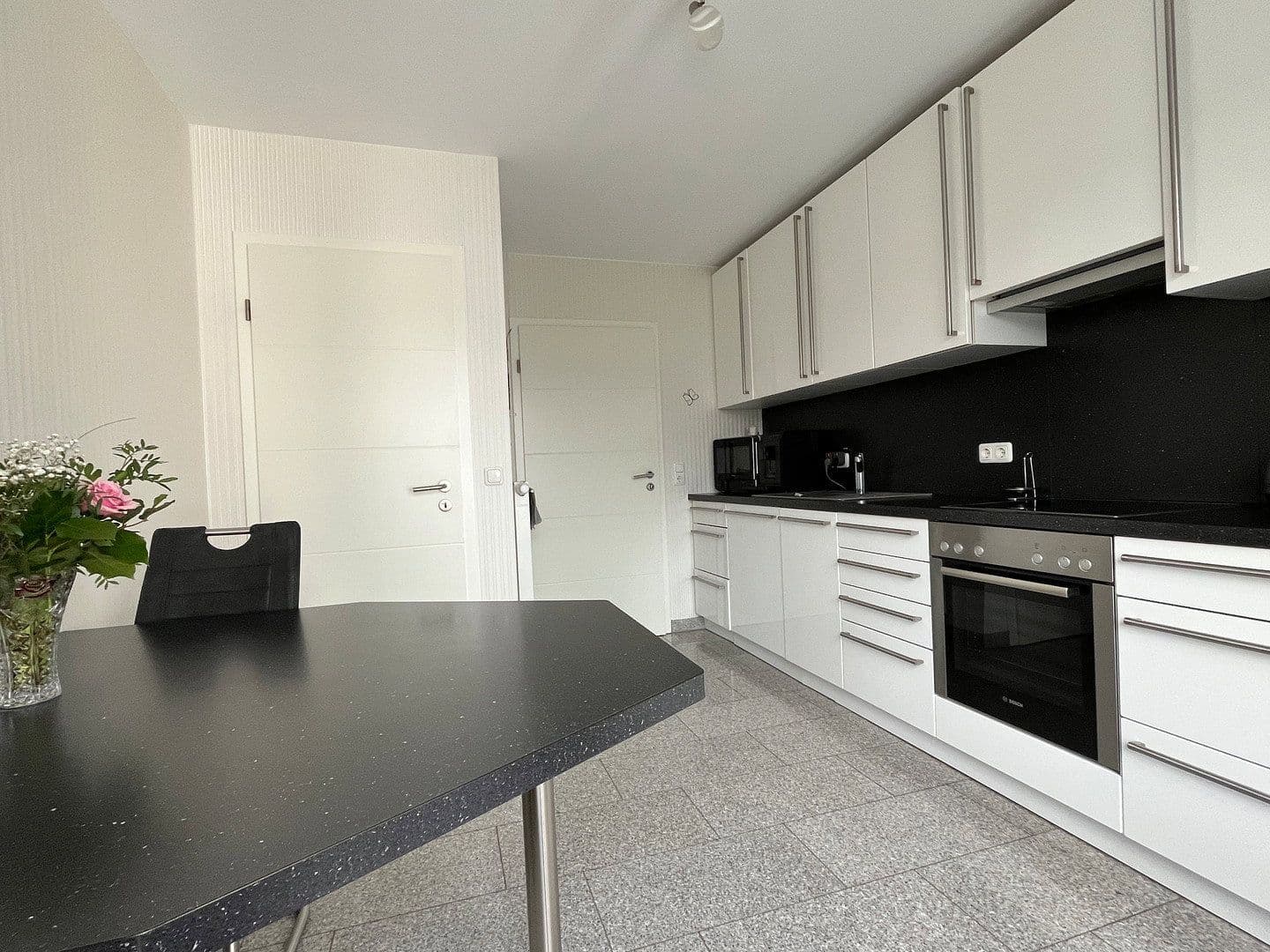 Prodej domu 152 m², pozemek 455 m², Kerpen, Severní Porýní-Vestfálsko Prodej domu 152 m², pozemek 455 m², Kerpen, Severní Porýní-Vestfálsko