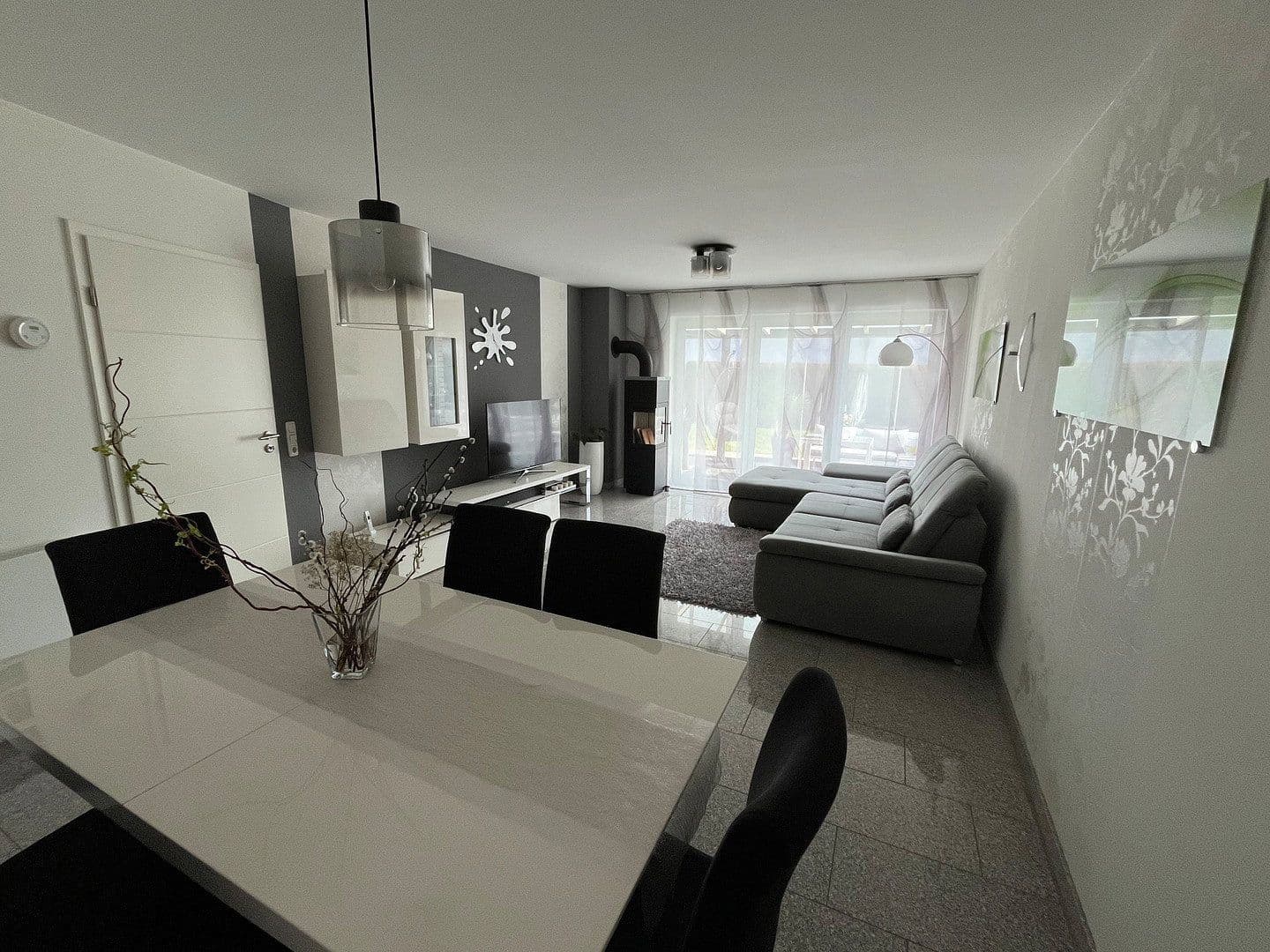 Prodej domu 152 m², pozemek 455 m², Kerpen, Severní Porýní-Vestfálsko Prodej domu 152 m², pozemek 455 m², Kerpen, Severní Porýní-Vestfálsko