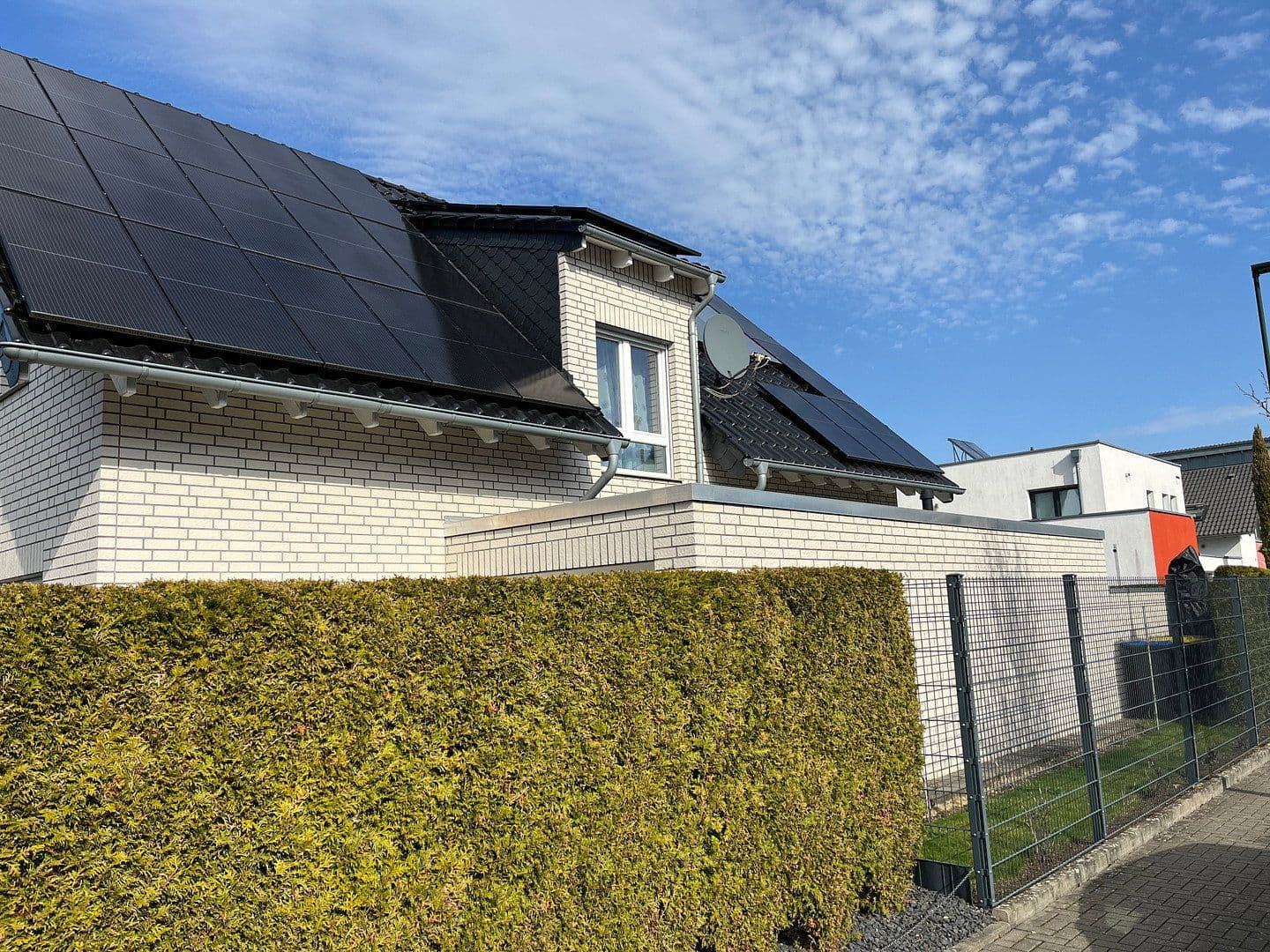 Prodej domu 152 m², pozemek 455 m², Kerpen, Severní Porýní-Vestfálsko Prodej domu 152 m², pozemek 455 m², Kerpen, Severní Porýní-Vestfálsko