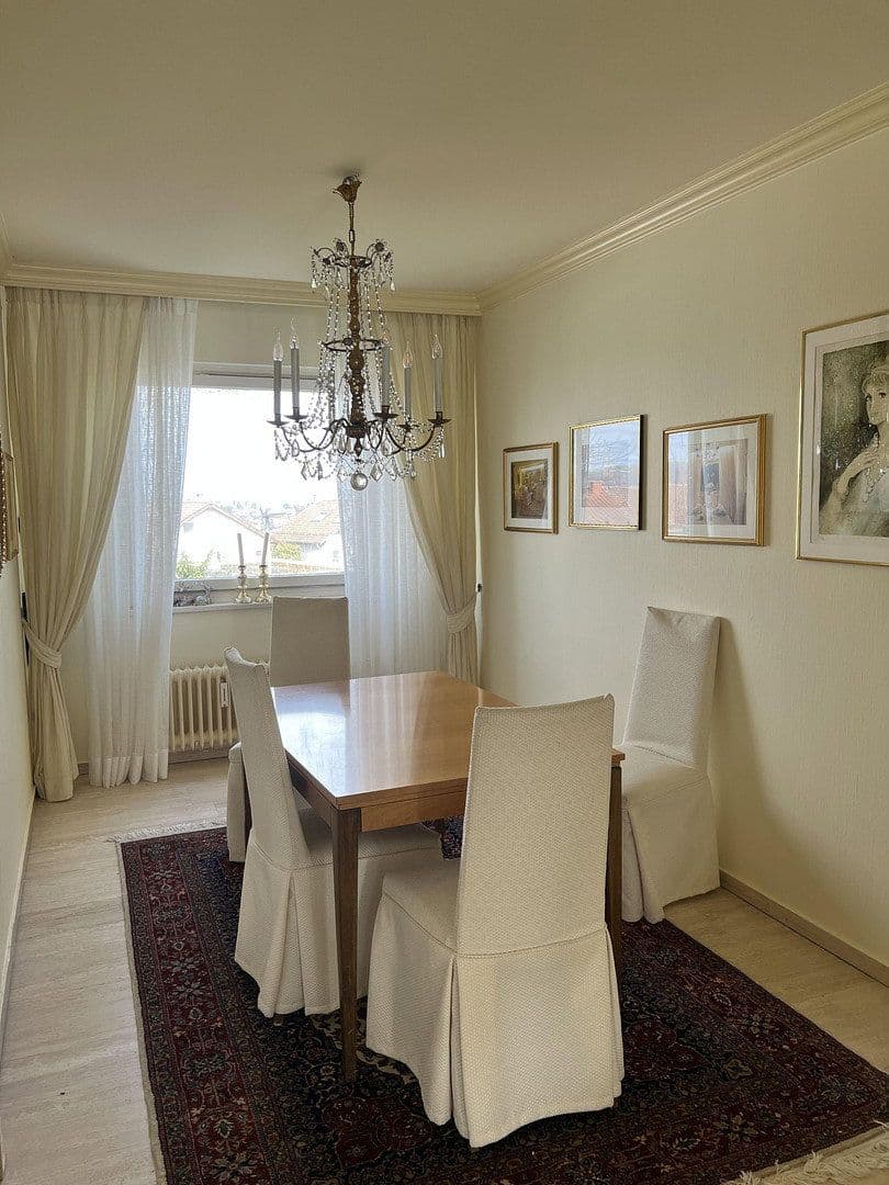 Prodej domu 186 m², pozemek 670 m², Pforzheim, Bádensko-Württembersko Prodej domu 186 m², pozemek 670 m², Pforzheim, Bádensko-Württembersko