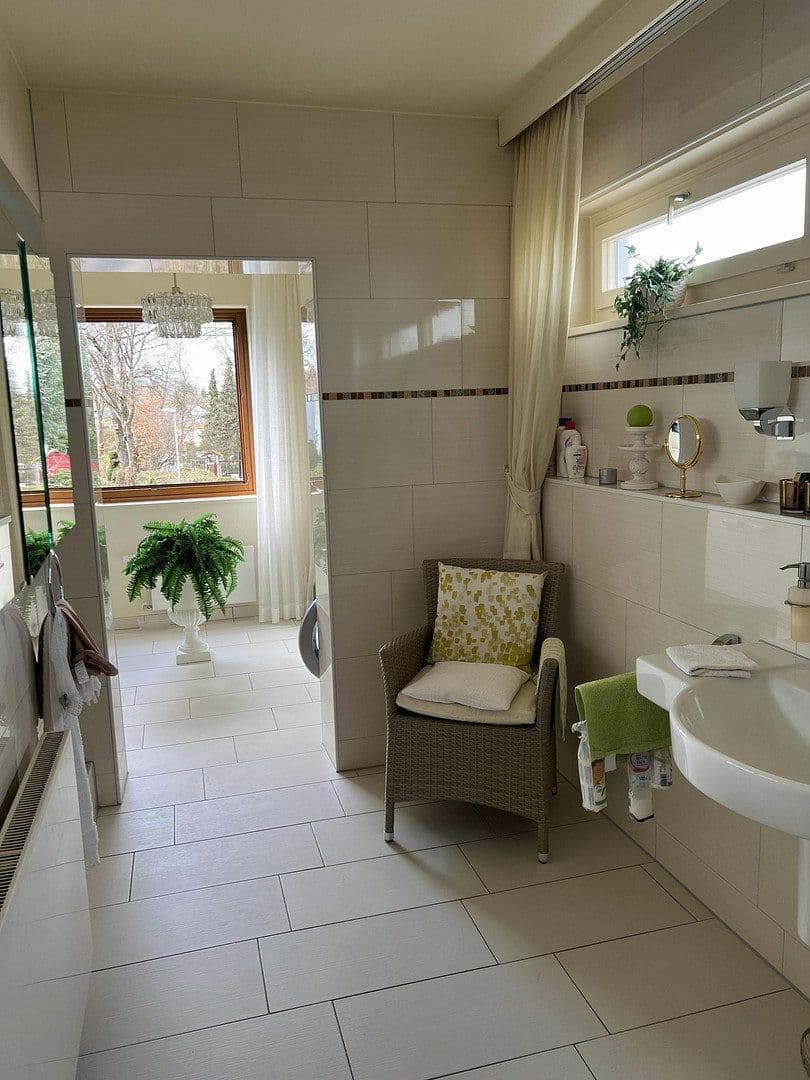 Prodej domu 186 m², pozemek 670 m², Pforzheim, Bádensko-Württembersko Prodej domu 186 m², pozemek 670 m², Pforzheim, Bádensko-Württembersko