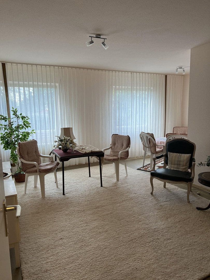 Prodej domu 186 m², pozemek 670 m², Pforzheim, Bádensko-Württembersko Prodej domu 186 m², pozemek 670 m², Pforzheim, Bádensko-Württembersko