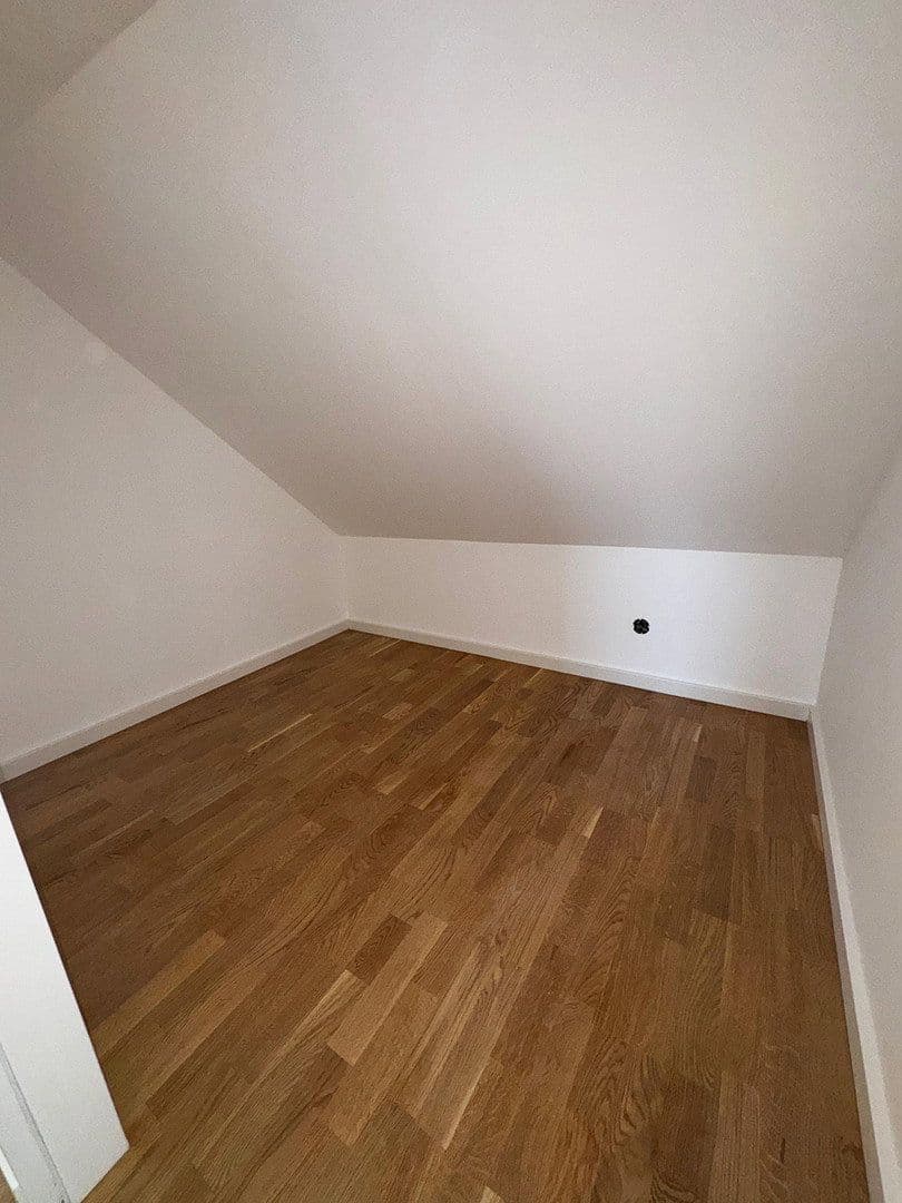 Prodej bytu 2+1 64 m², Germering, Bavorsko Prodej bytu 2+1 64 m², Germering, Bavorsko