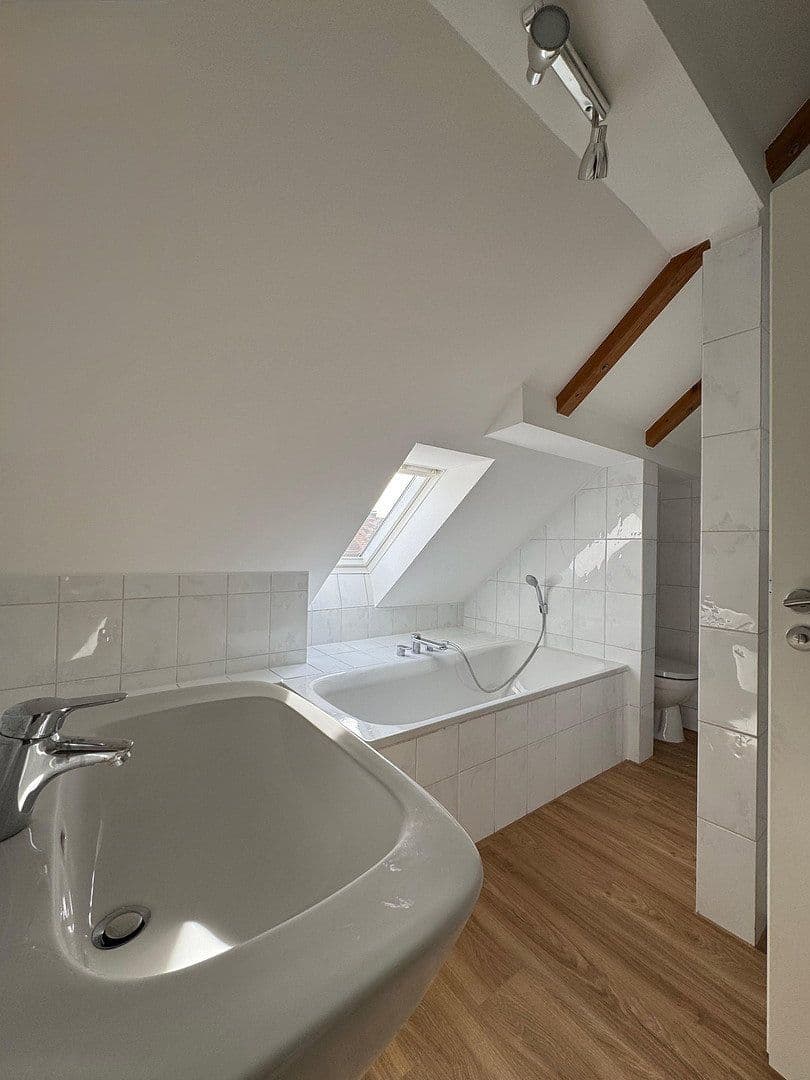 Prodej bytu 2+1 64 m², Germering, Bavorsko Prodej bytu 2+1 64 m², Germering, Bavorsko