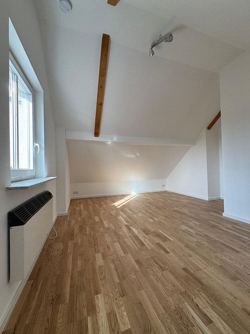 Prodej bytu 2+1 64 m², Germering, Bavorsko Prodej bytu 2+1 64 m², Germering, Bavorsko