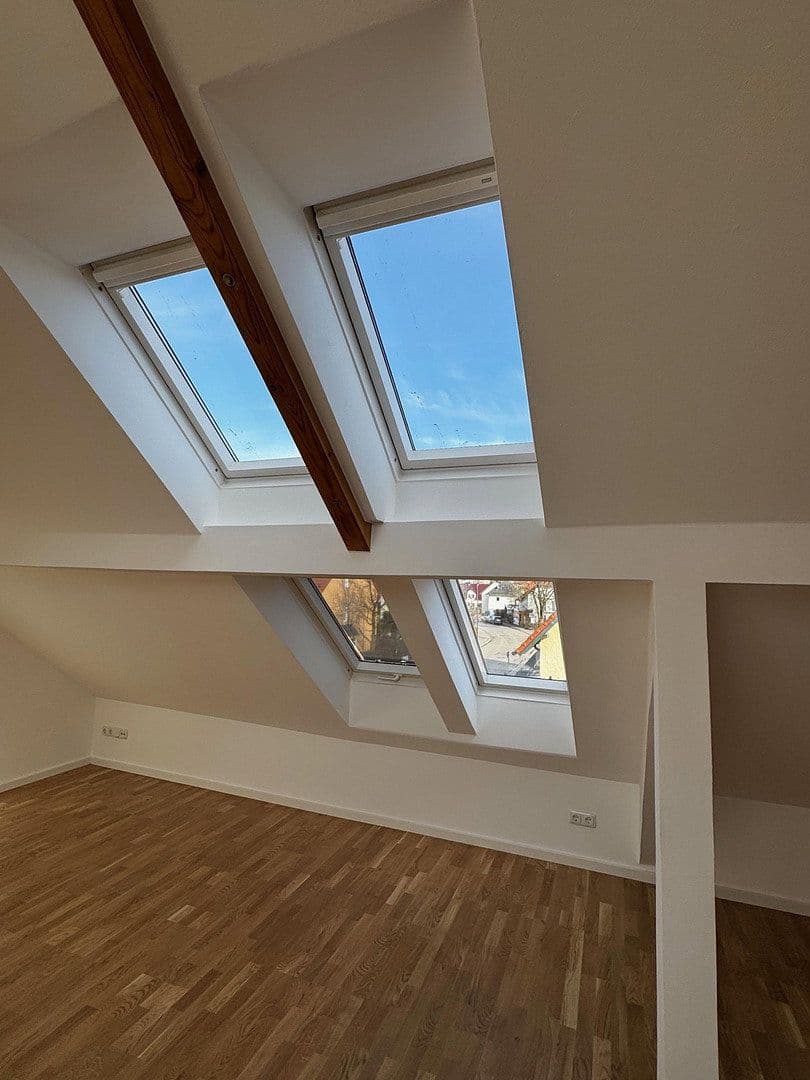 Prodej bytu 2+1 64 m², Germering, Bavorsko Prodej bytu 2+1 64 m², Germering, Bavorsko