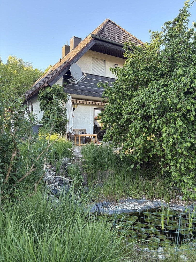 Prodej domu 164 m², pozemek 547 m², Feucht, Bavorsko Prodej domu 164 m², pozemek 547 m², Feucht, Bavorsko