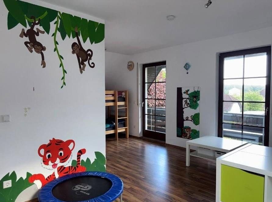 Prodej domu 164 m², pozemek 547 m², Feucht, Bavorsko Prodej domu 164 m², pozemek 547 m², Feucht, Bavorsko