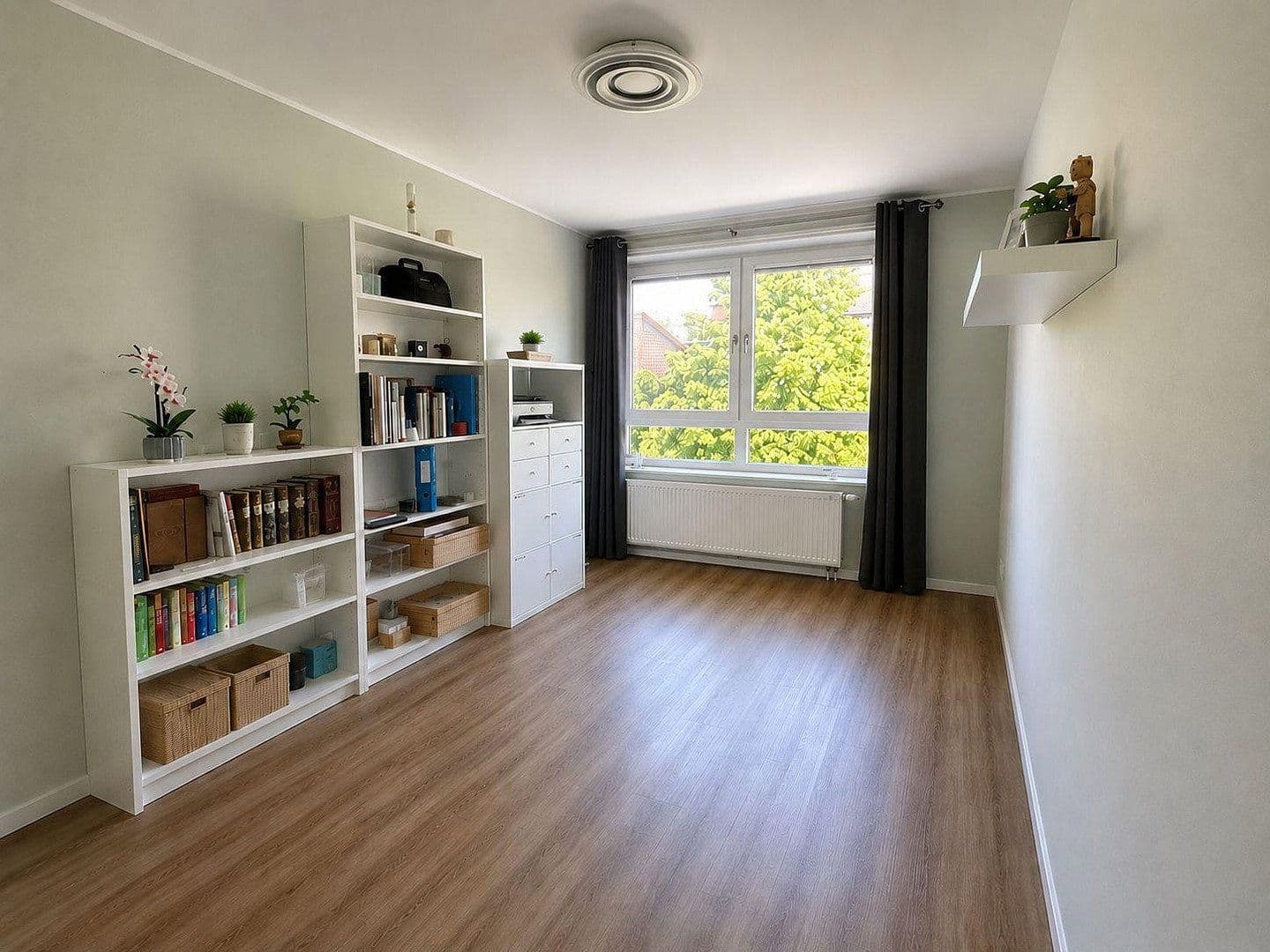 Pronájem bytu 3+1 80 m², Hannover, Dolní Sasko Pronájem bytu 3+1 80 m², Hannover, Dolní Sasko