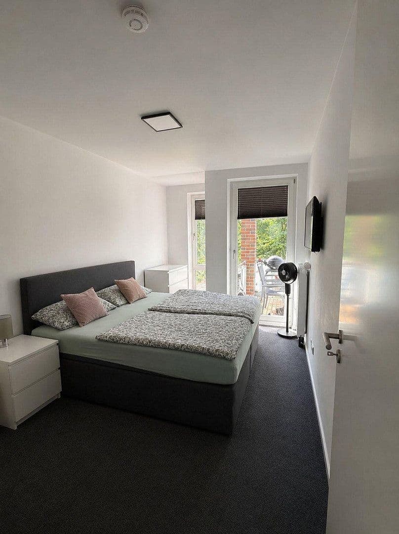 Pronájem bytu 3+1 80 m², Hannover, Dolní Sasko Pronájem bytu 3+1 80 m², Hannover, Dolní Sasko