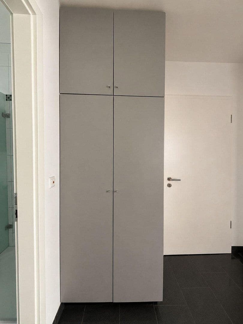 Pronájem bytu 3+1 80 m², Hannover, Dolní Sasko Pronájem bytu 3+1 80 m², Hannover, Dolní Sasko