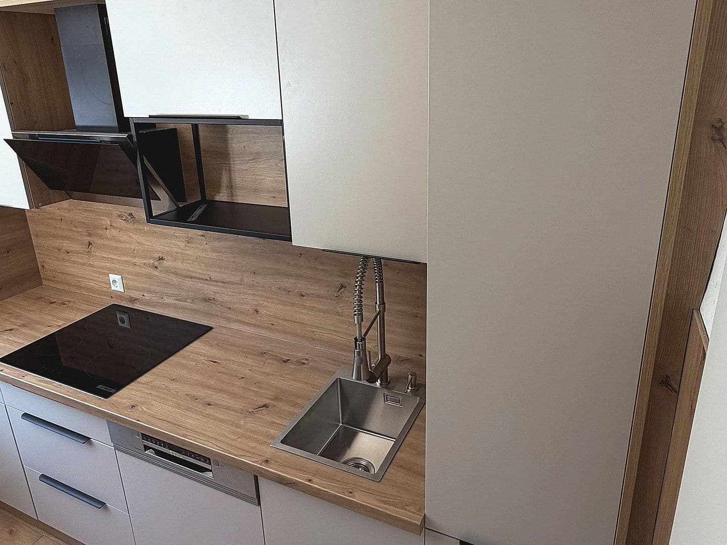 Prodej bytu 2+kk 63 m², Schwäbisch Hall, Bádensko-Württembersko Prodej bytu 2+kk 63 m², Schwäbisch Hall, Bádensko-Württembersko