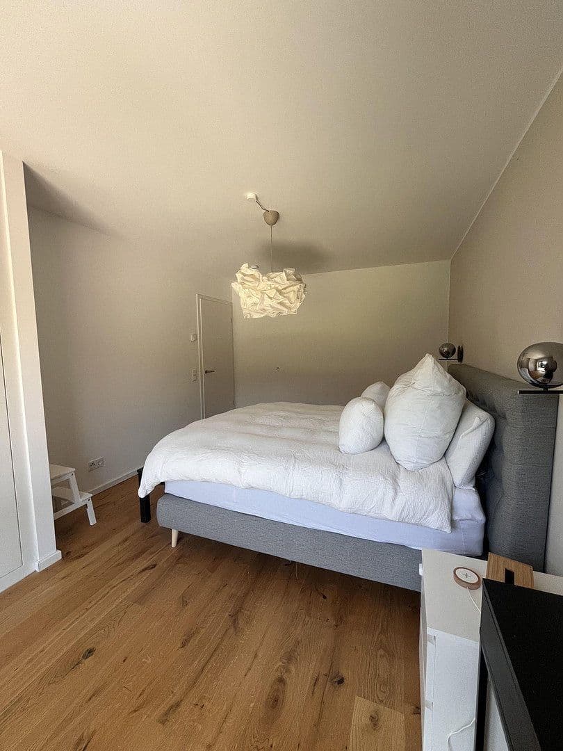 Pronájem domu 200 m², pozemek 500 m², Am Leiterchen 20a, Recklinghausen, Severní Porýní-Vestfálsko Pronájem domu 200 m², pozemek 500 m², Am Leiterchen 20a, Recklinghausen, Severní Porýní-Vestfálsko