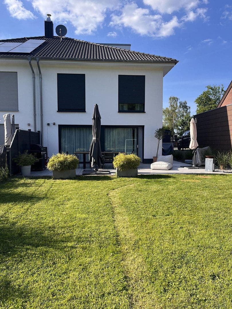 Pronájem domu 200 m², pozemek 500 m², Am Leiterchen 20a, Recklinghausen, Severní Porýní-Vestfálsko Pronájem domu 200 m², pozemek 500 m², Am Leiterchen 20a, Recklinghausen, Severní Porýní-Vestfálsko