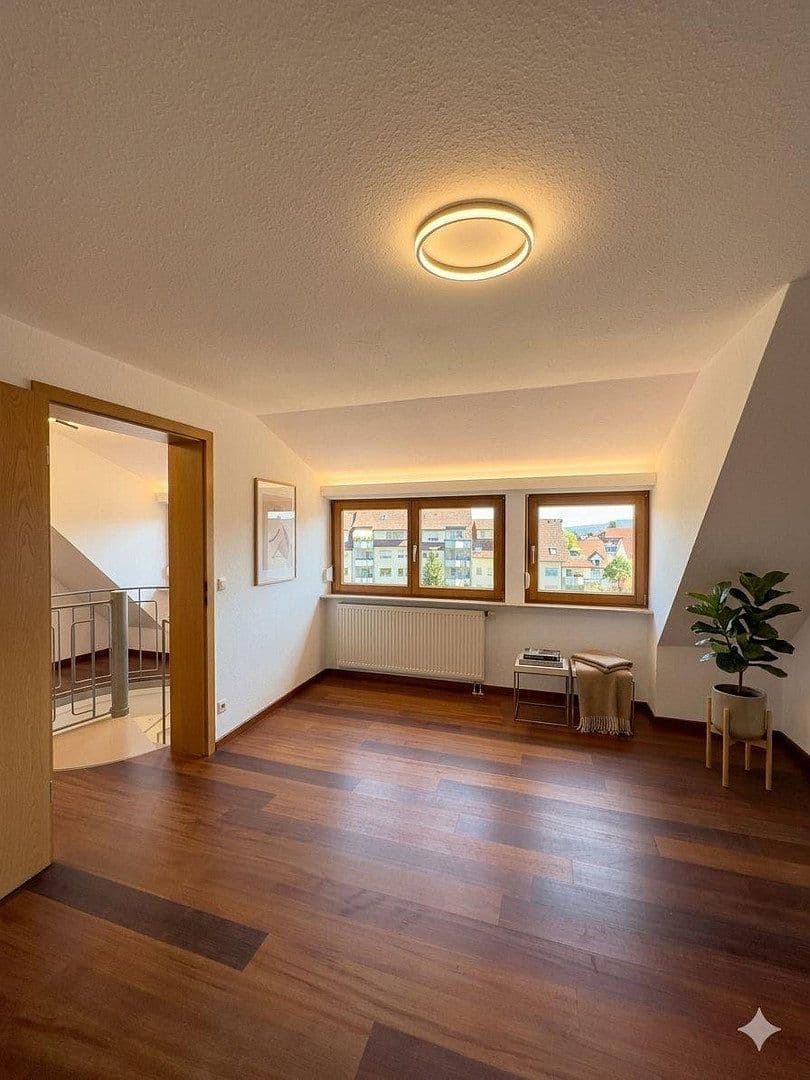 Pronájem bytu 3+kk 78 m², Villingen-Schwenningen, Bádensko-Württembersko Pronájem bytu 3+kk 78 m², Villingen-Schwenningen, Bádensko-Württembersko