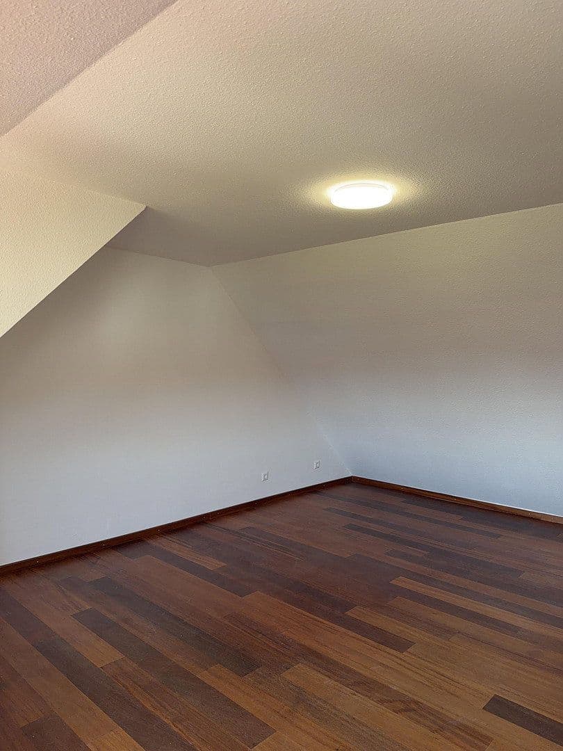 Pronájem bytu 3+kk 78 m², Villingen-Schwenningen, Bádensko-Württembersko Pronájem bytu 3+kk 78 m², Villingen-Schwenningen, Bádensko-Württembersko
