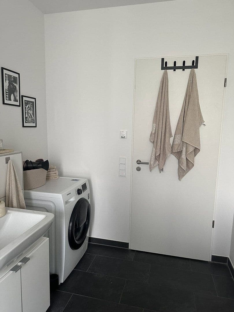 Pronájem bytu 2+1 61 m², Charlotte-von-Stein-Straße 5, Bonn, Severní Porýní-Vestfálsko Pronájem bytu 2+1 61 m², Charlotte-von-Stein-Straße 5, Bonn, Severní Porýní-Vestfálsko